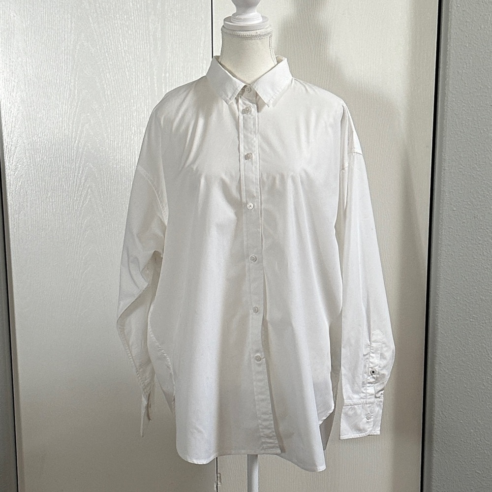 J Crew relaxed fit button up oxford.